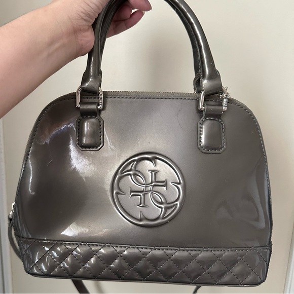 GUESS Handbag - Picture 1 of 6